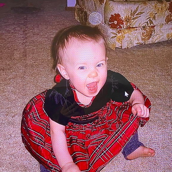 Meet your Posher, Emily - Picture 1 of 1